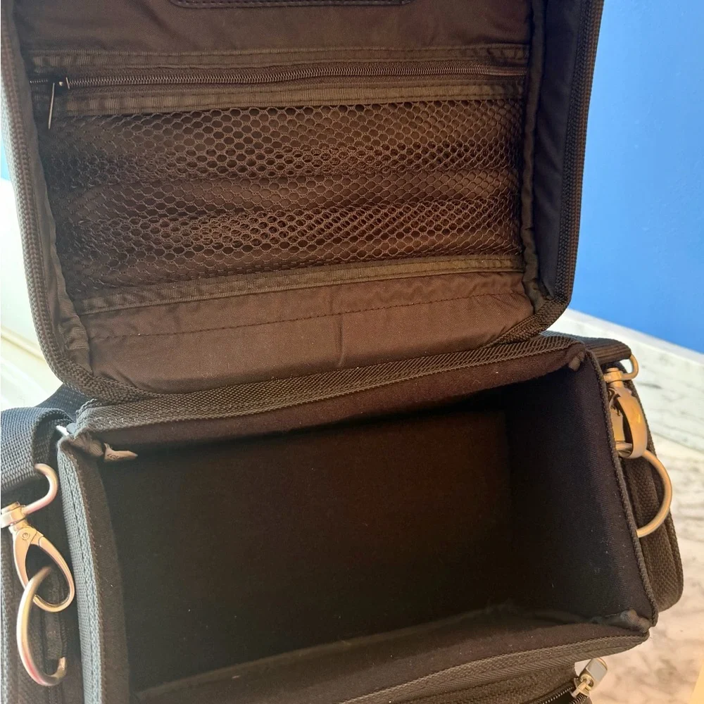Sony Handycam Digital Camcorder Black Hard Shell Carrying Case w/ Shoulder Strap